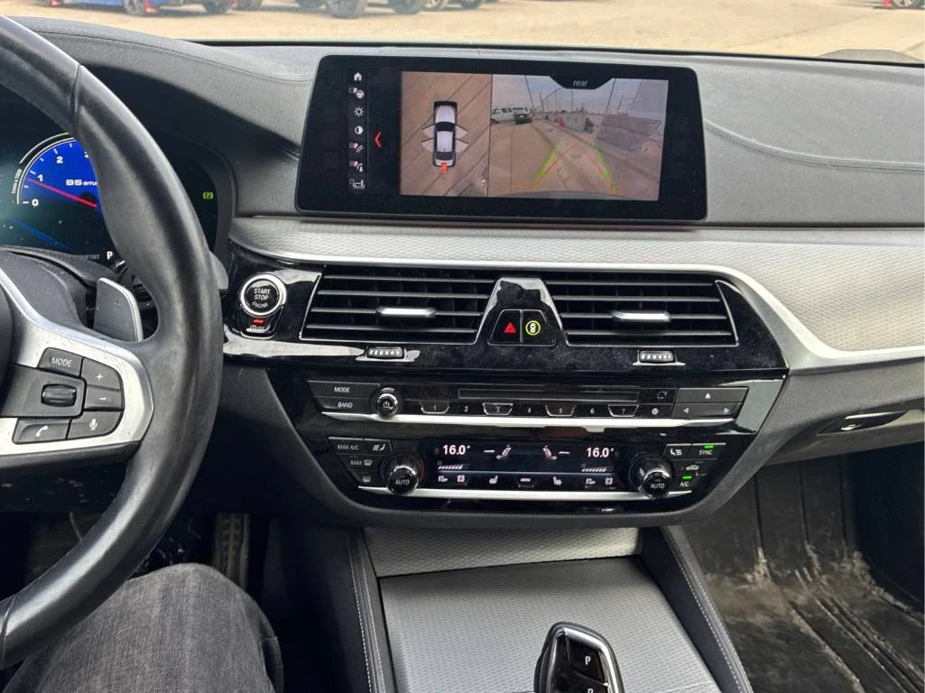 BMW 540 | DISTRONIC | HARMAN/K | HUD | 360 | , снимка 8 - Автомобили и джипове - 55557160