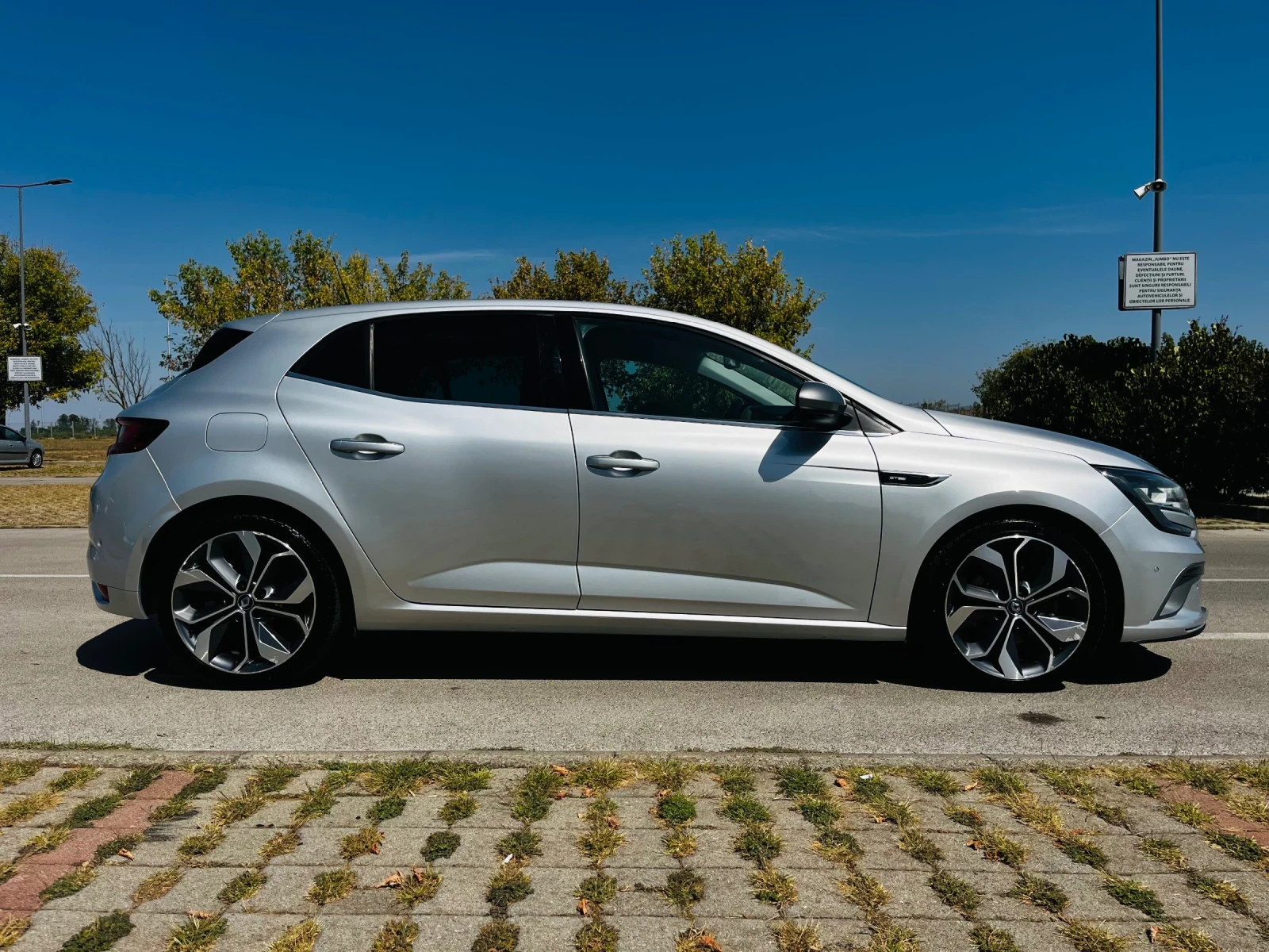 Renault Megane 1, 6D-130k.c/GT-Line UP/DIGITAL/LED/КАМЕРА!! , снимка 7 - Автомобили и джипове - 55867971