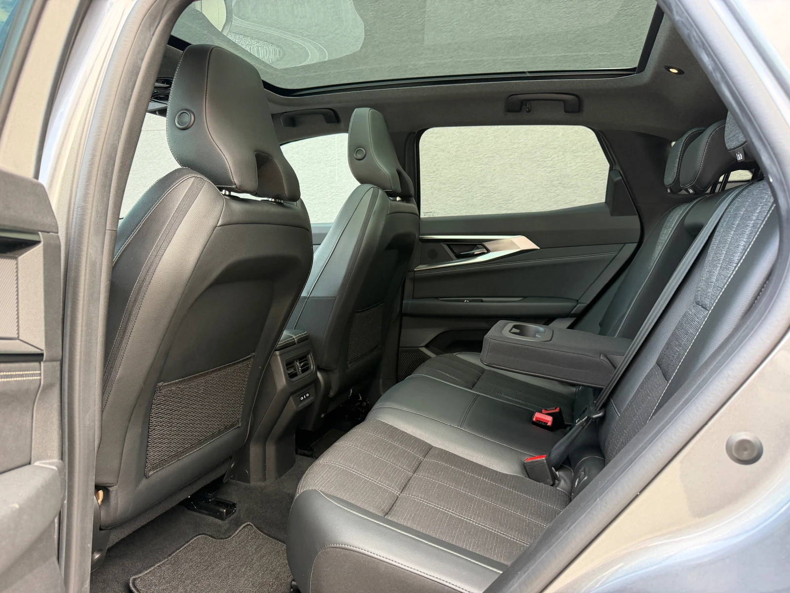 Renault Austral  Techno* FULL HYBRID - PANORAMA, снимка 13 - Автомобили и джипове - 56282595
