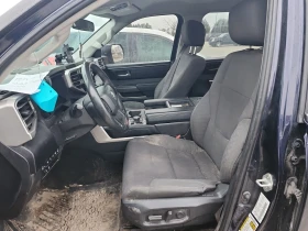 Toyota Tundra 4WD SR5 CrewMax , снимка 10