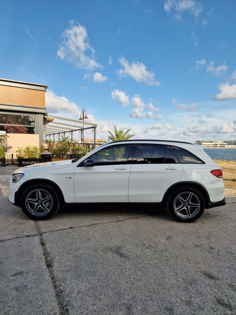 Mercedes-Benz GLC 43 AMG 36 000 км., снимка 2 - Автомобили и джипове - 47455162