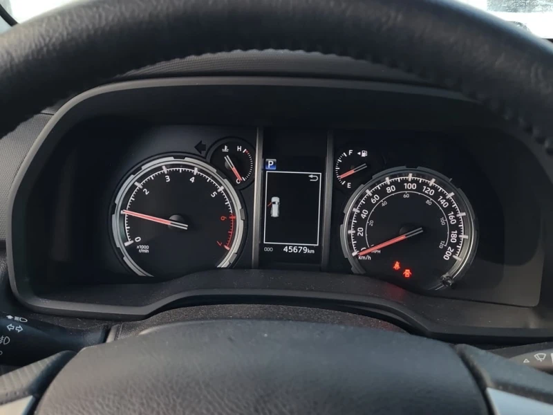 Toyota 4runner * TRD Sport * CARFAX * БЕЗ ПЪРВОНАЧАЛНА ВНОСКА, снимка 9 - Автомобили и джипове - 52967253