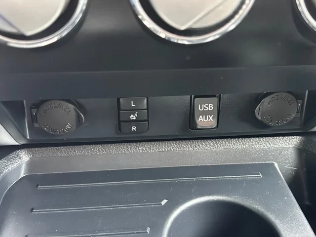 Toyota Tundra SR5 Double Cab !FULL!, снимка 17 - Автомобили и джипове - 55099872
