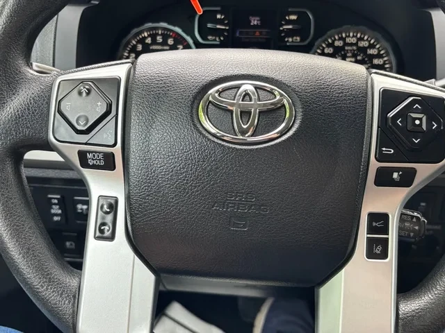 Toyota Tundra SR5 Double Cab !FULL!, снимка 12 - Автомобили и джипове - 55099872