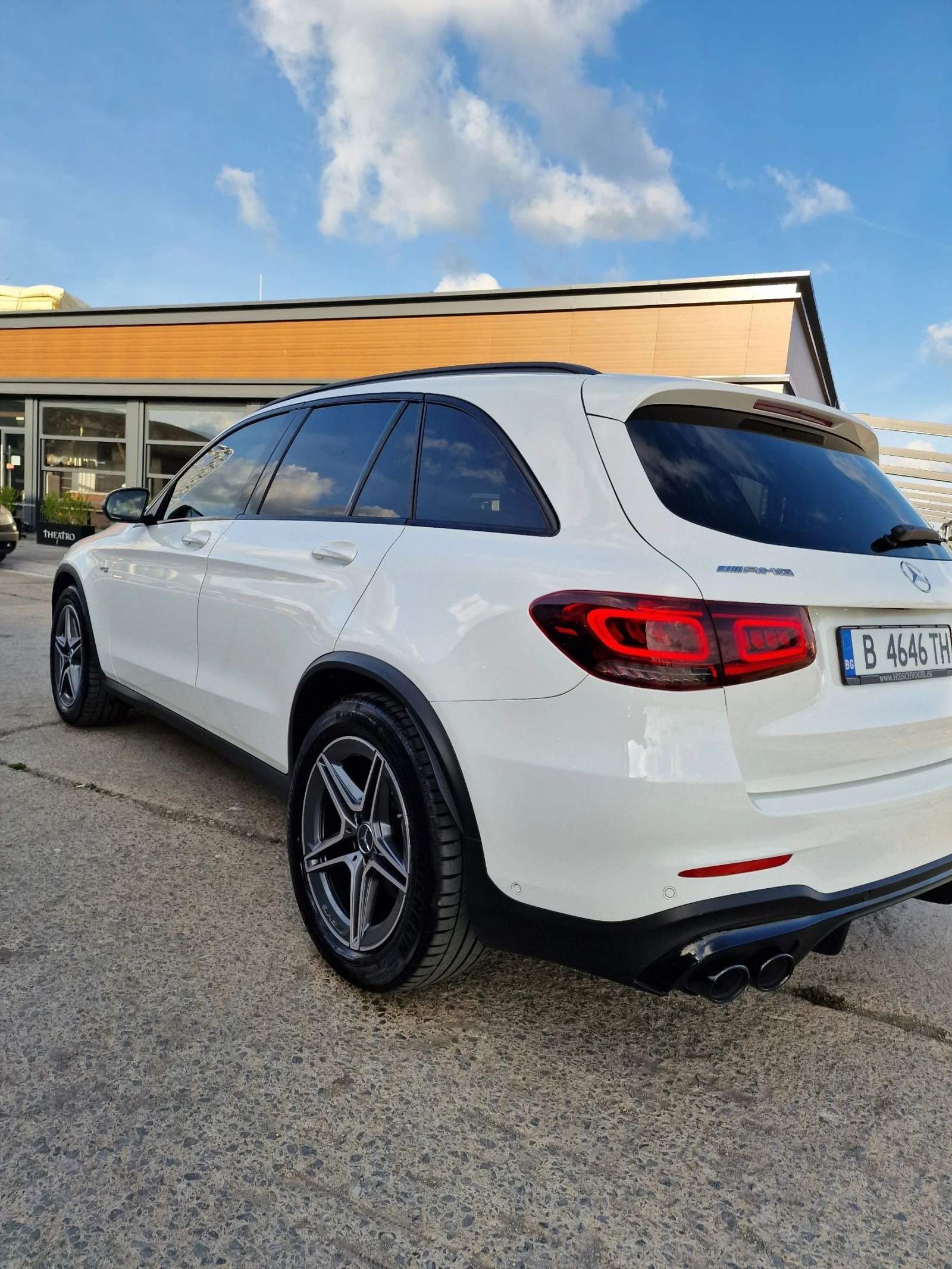 Mercedes-Benz GLC 43 AMG 39 000 км. - изображение 3