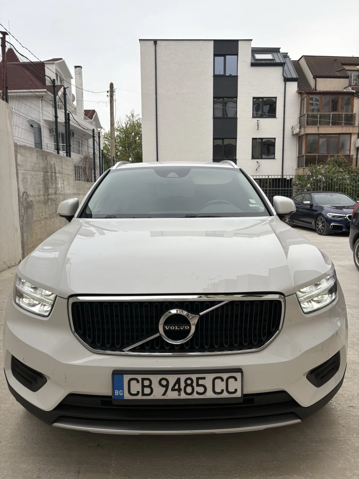 Volvo XC40 D4/190 к.с/4х4 - изображение 3
