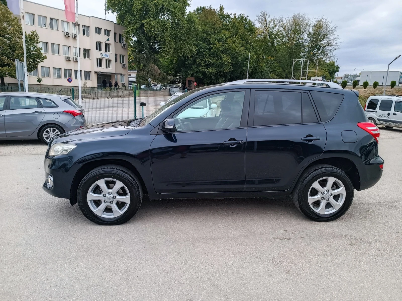 Toyota Rav4 2.0i-158кс-ШВЕЙЦАРИЯ-АВТОМАТ-4Х4-FACELIFT-KEYLESS - изображение 6