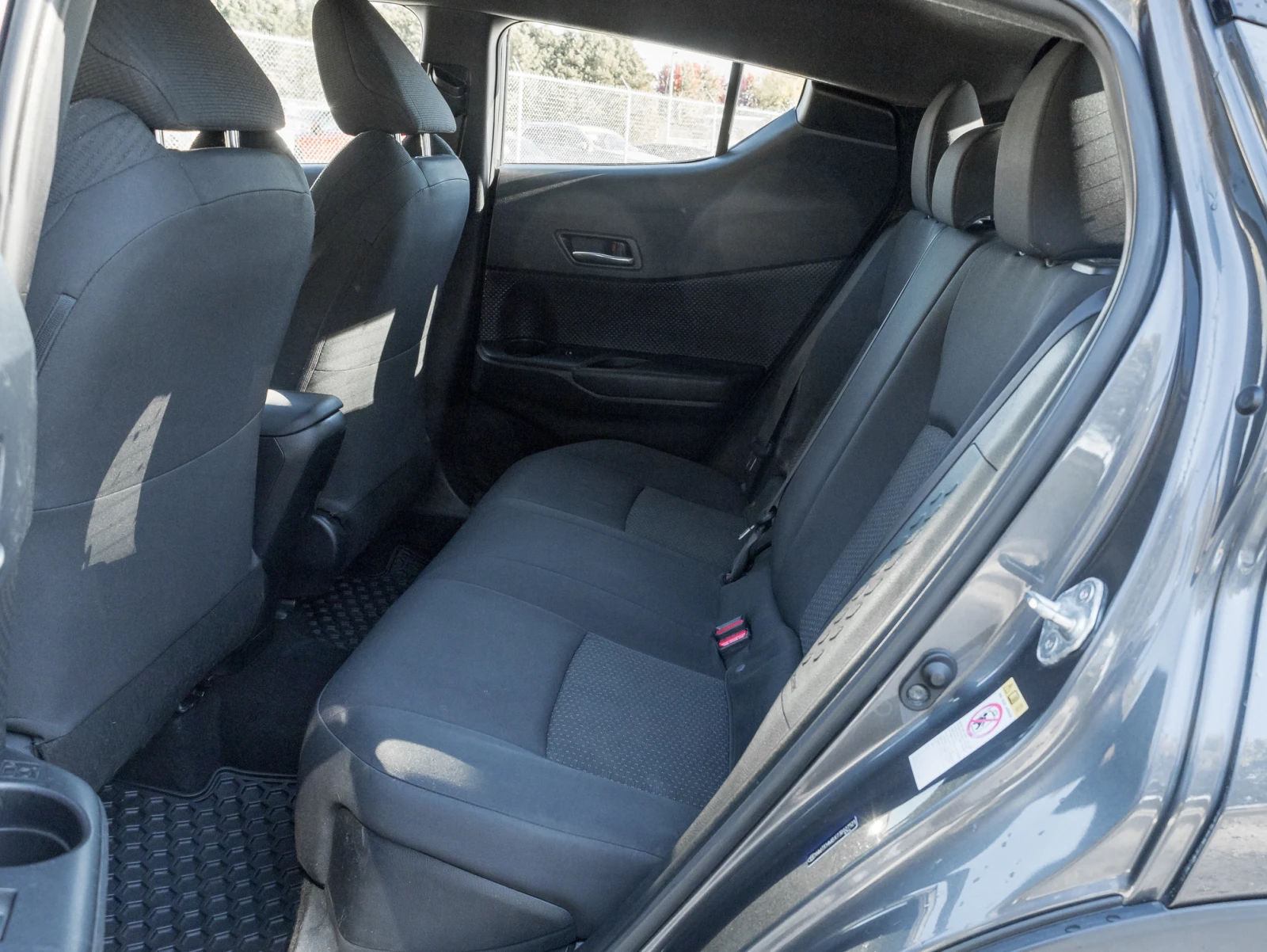 Toyota C-HR XLE*  | Mobile.bg   16