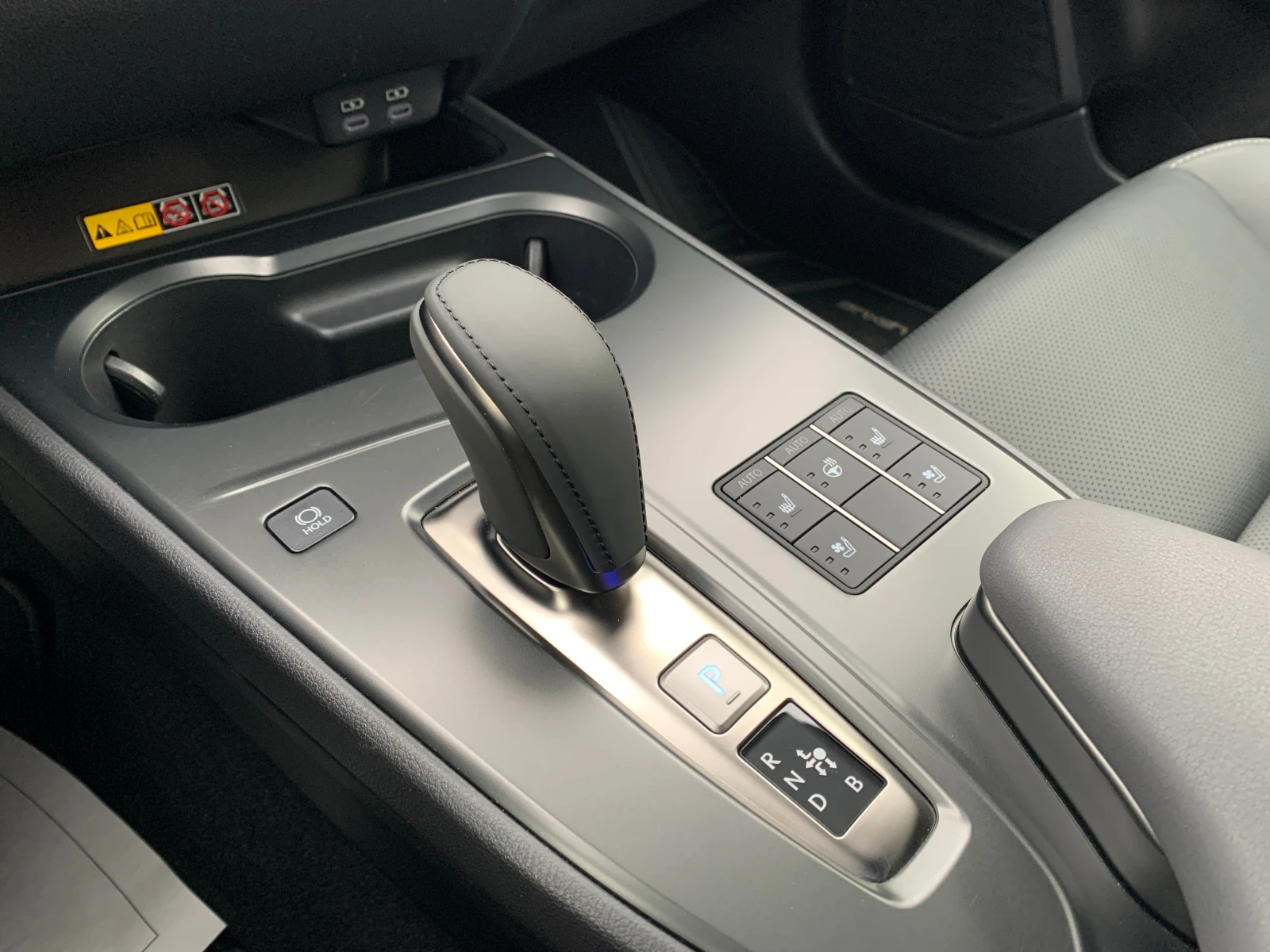 Lexus UX 300e-Luxury-72, 8 kWh !!! | Mobile.bg � ����������� 13