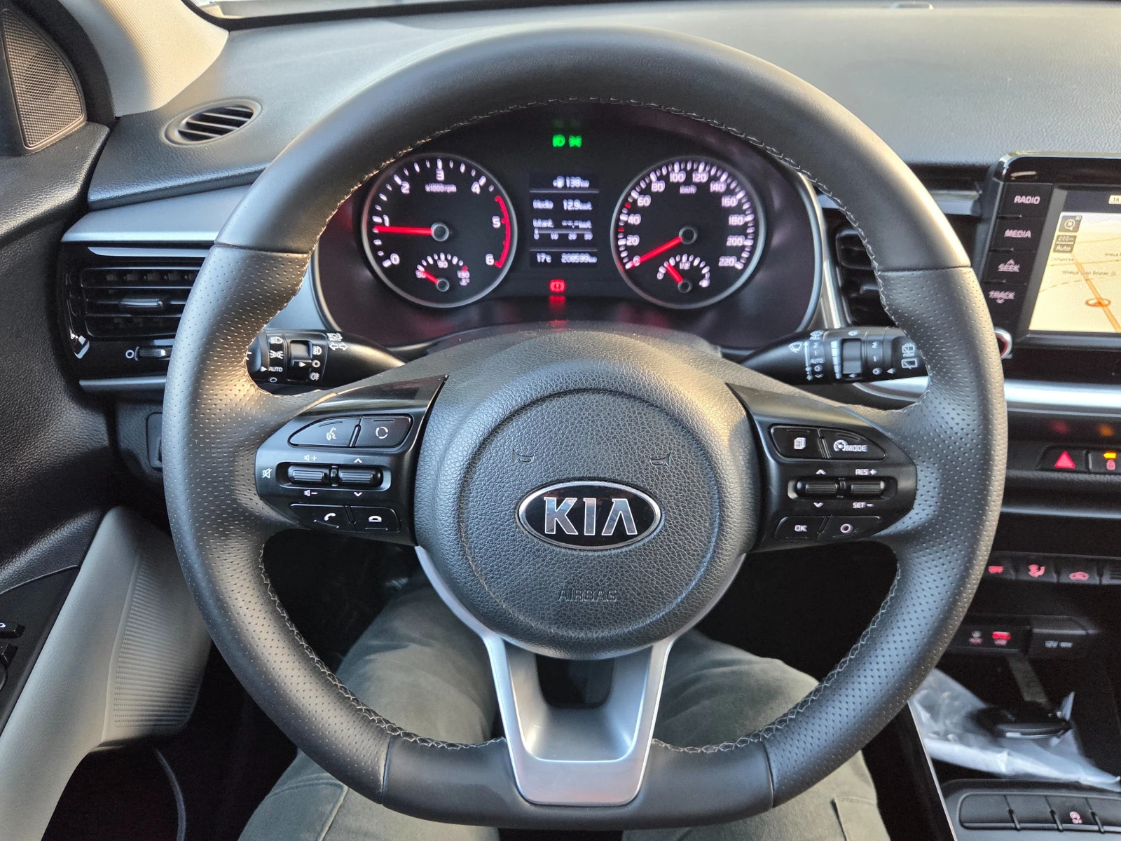 Kia Stonic 1.6 CRDI * ENERGY* FACE* KAYLESS GO* * KAMERA* *  | Mobile.bg � ����������� 7