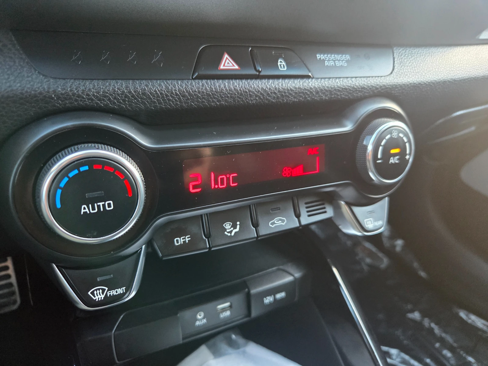 Kia Stonic 1.6 CRDI * ENERGY* FACE* KAYLESS GO* * KAMERA* *  | Mobile.bg � ����������� 14