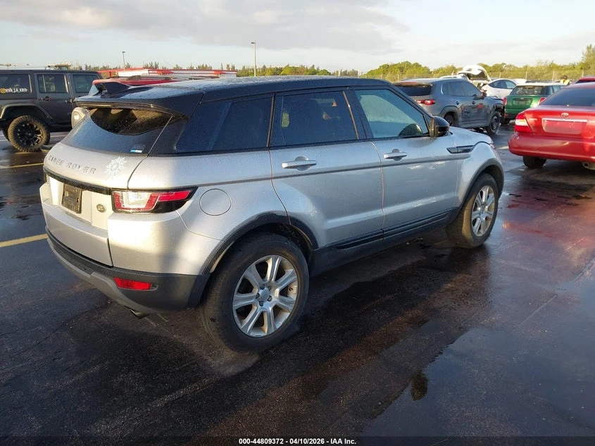 Land Rover Range rover 2.0l Evoque Se/Se Premium, снимка 4 - Автомобили и джипове - 54360574