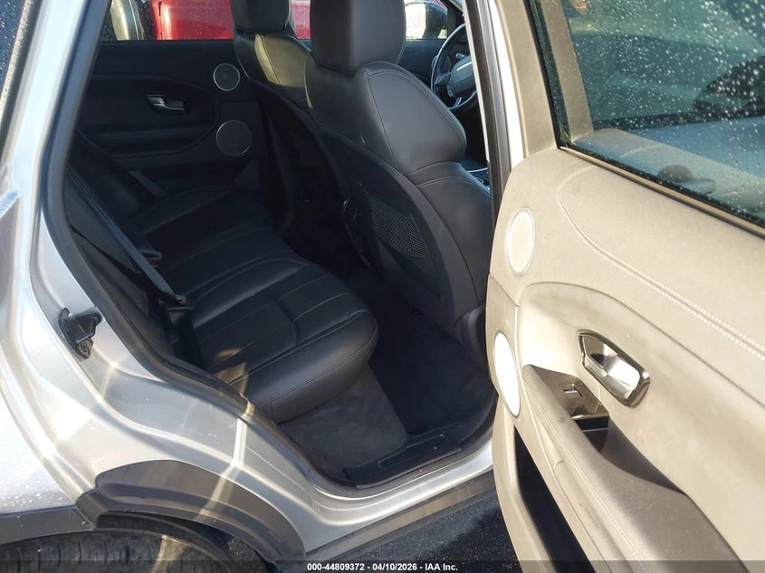 Land Rover Range rover 2.0l Evoque Se/Se Premium, снимка 8 - Автомобили и джипове - 54360574