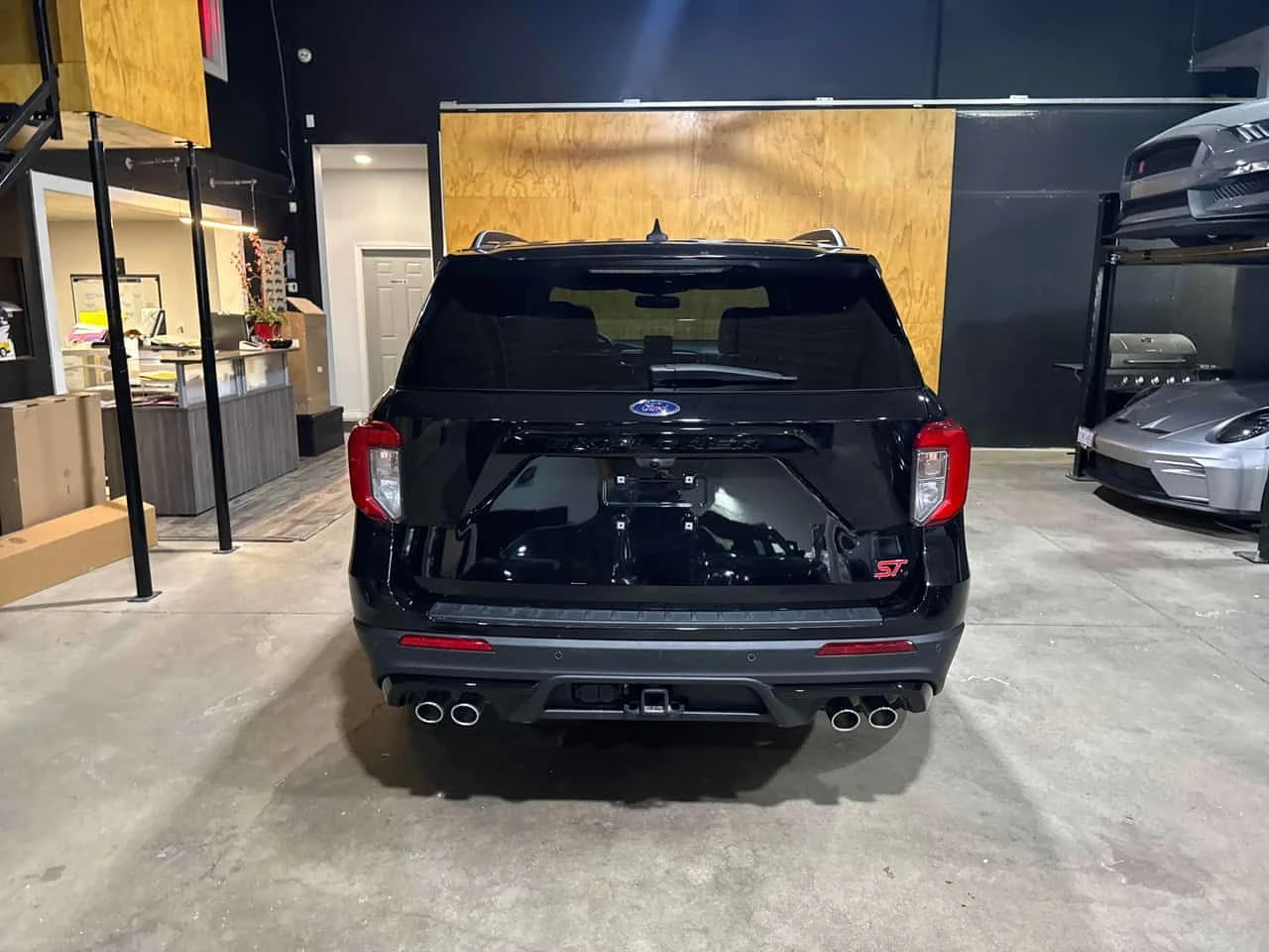 Ford Explorer | ST | DISTRONIC | ДВА КЛЮЧА | ПАНОРАМА | CARFAX |, снимка 4 - Автомобили и джипове - 54426821