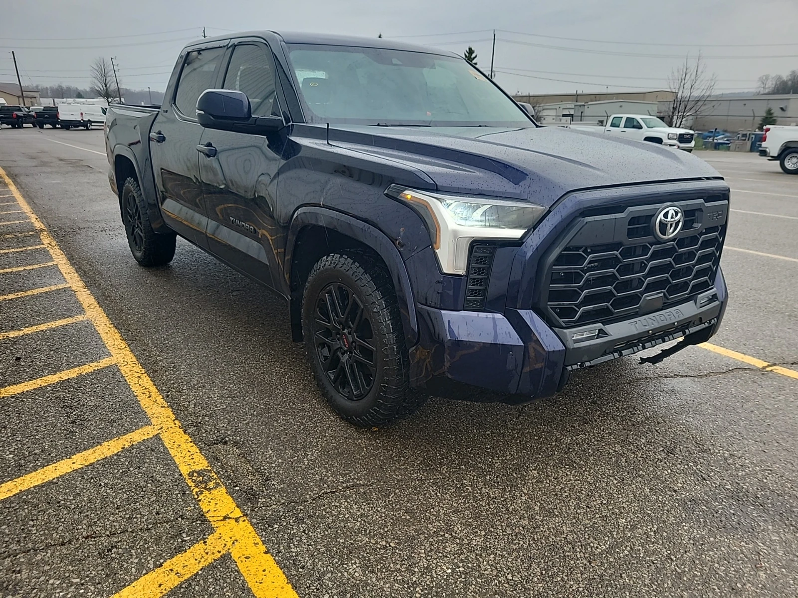Toyota Tundra 4WD SR5 CrewMax  | Mobile.bg � ����������� 2