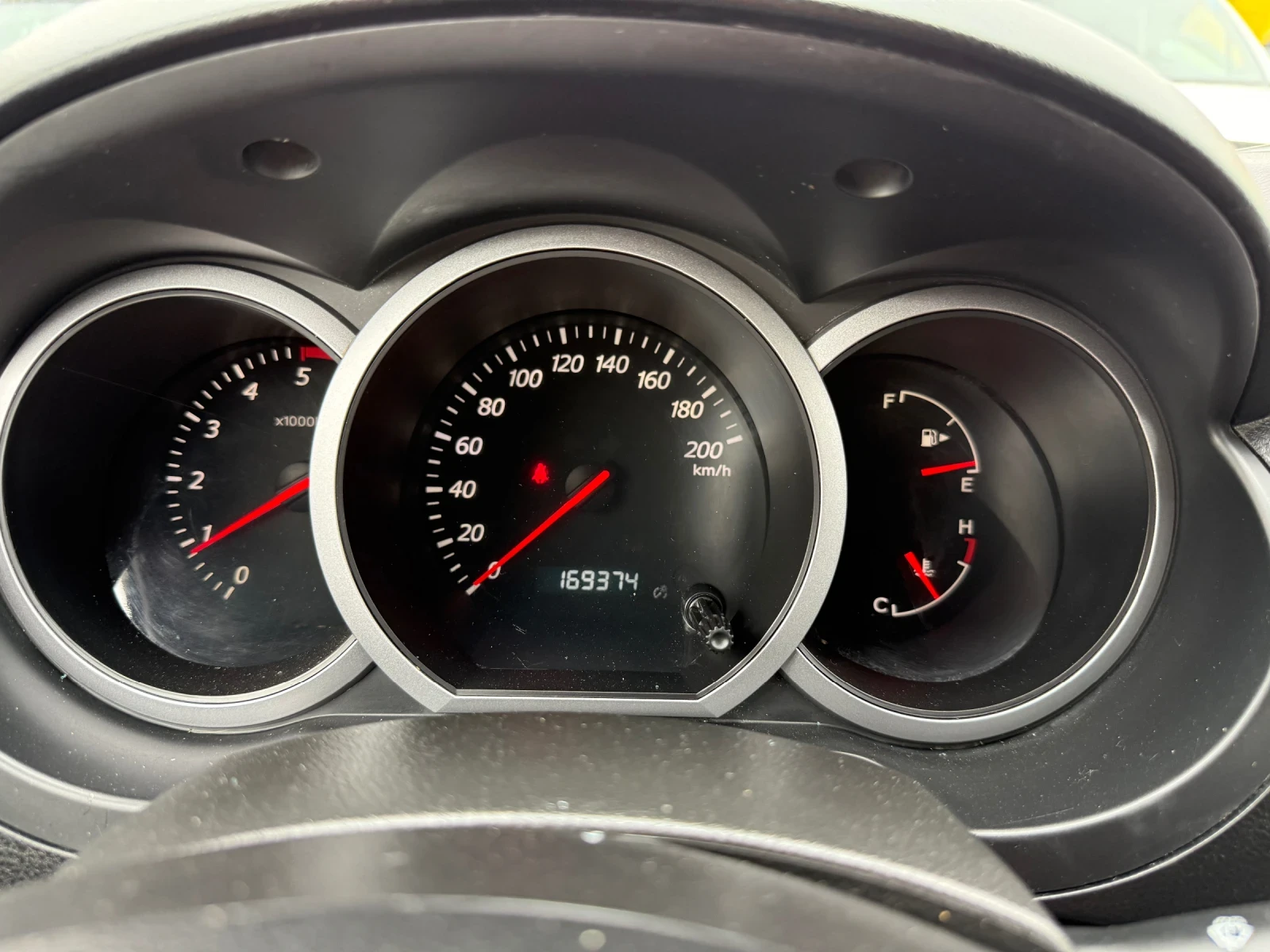 Suzuki Grand vitara 1.9DDIS 4X4 ЛИЗИНГ, снимка 14 - Автомобили и джипове - 55307328