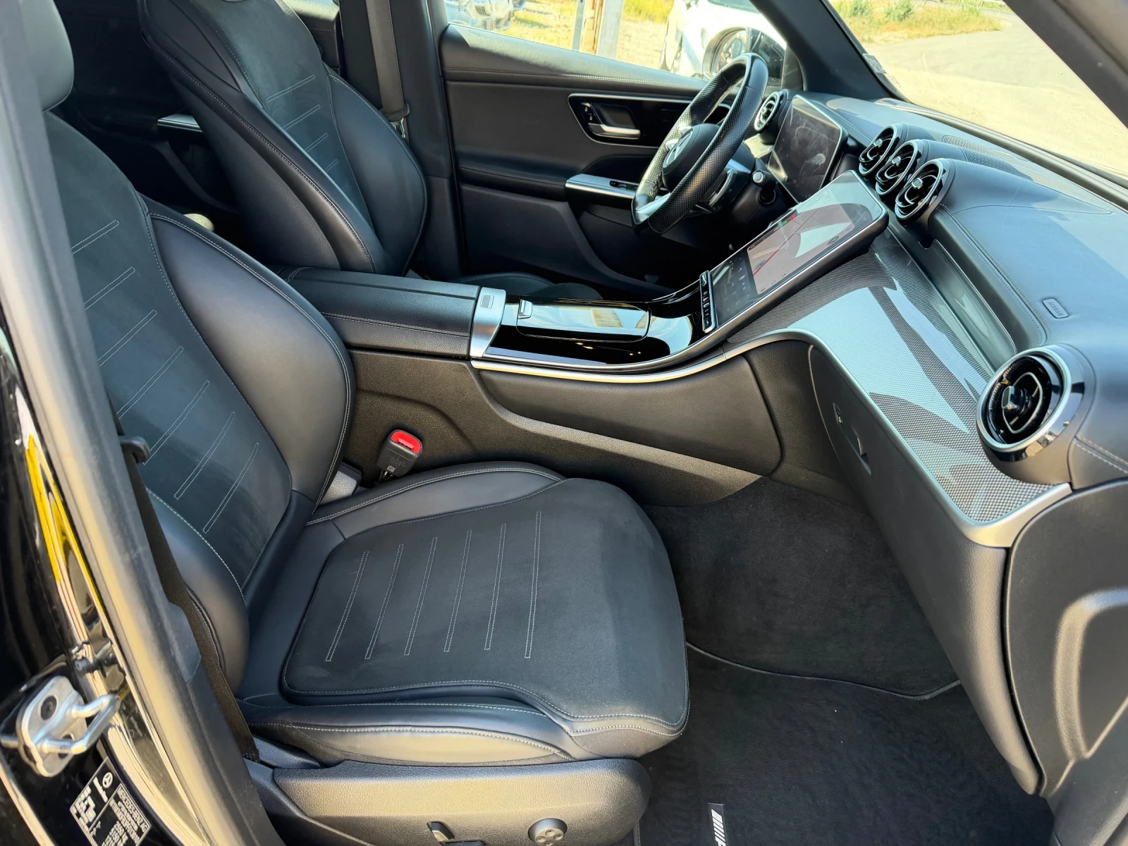 Mercedes-Benz GLC 220 AMG 4 MATIC, снимка 11 - Автомобили и джипове - 55486009