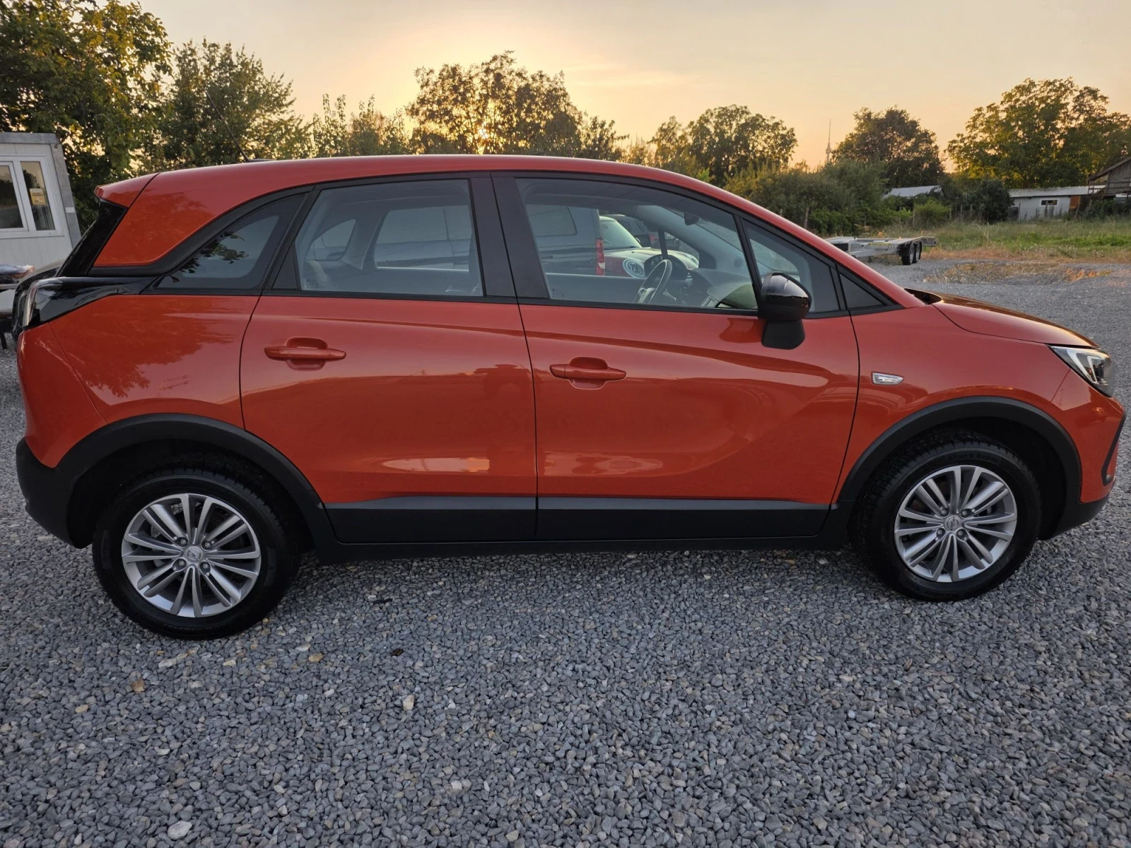 Opel Crossland X 1.5td 120p.s AUT.KAMERA.38000km., снимка 4 - Автомобили и джипове - 55695475