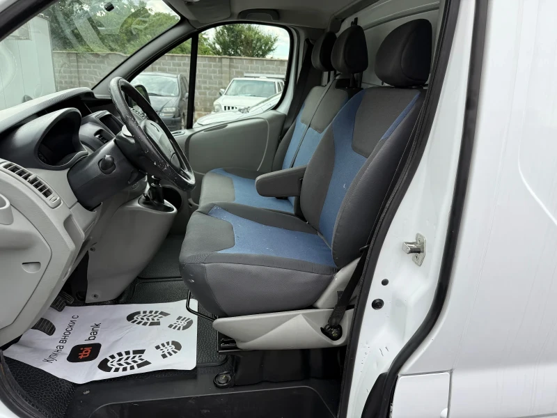 Renault Trafic 2.0DCI KLIMA ИТАЛИЯ, снимка 12 - Бусове и автобуси - 51356692