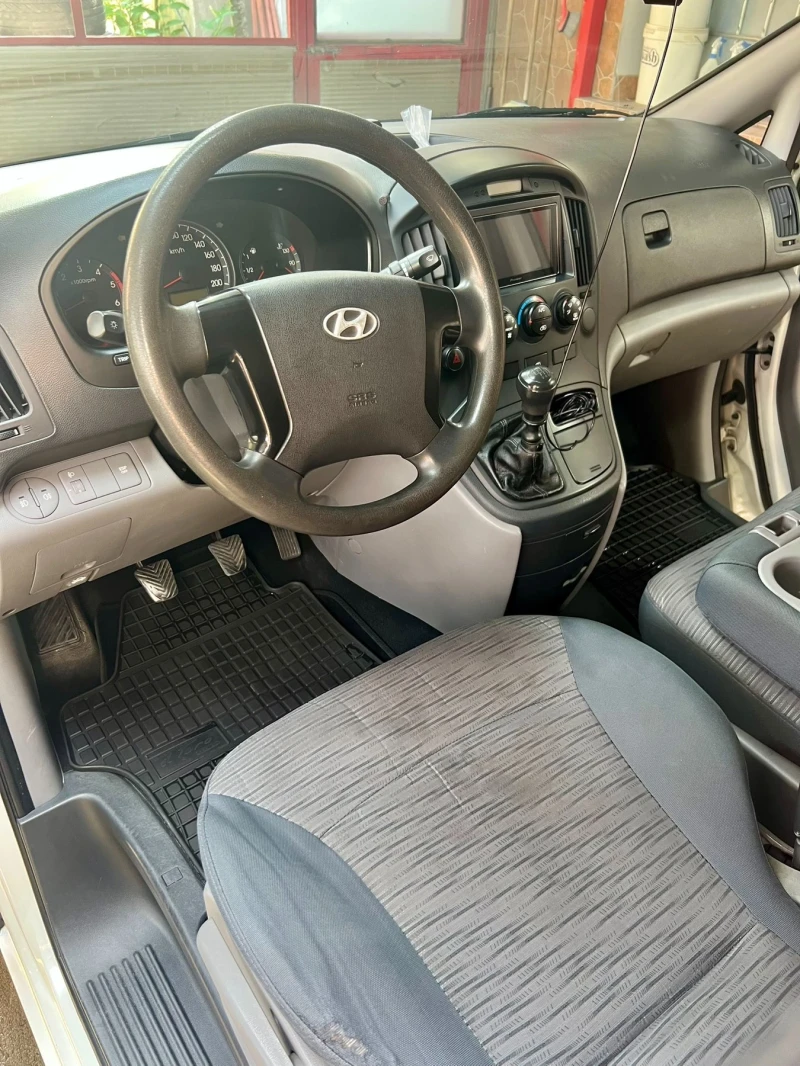 Hyundai H1, снимка 4 - Бусове и автобуси - 52041381