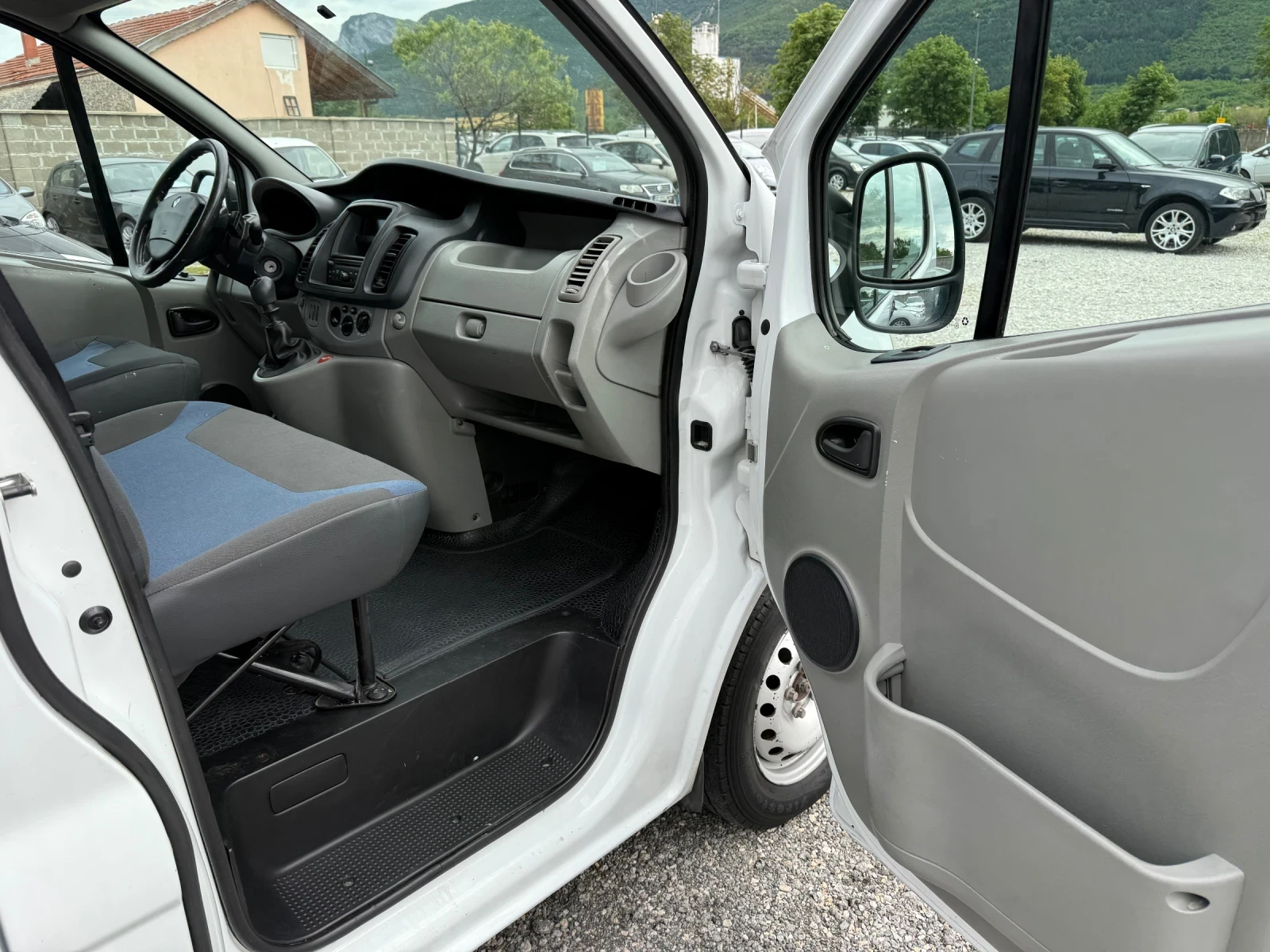 Renault Trafic 2.0DCI KLIMA ИТАЛИЯ - изображение 8