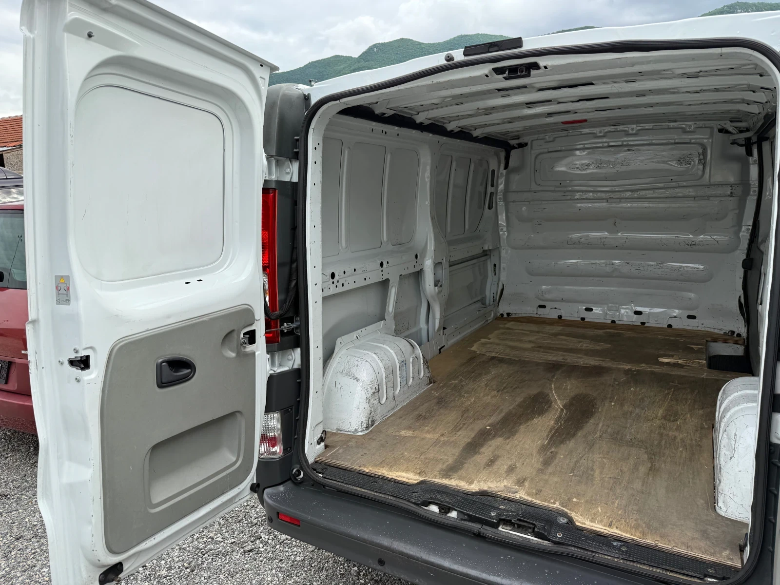 Renault Trafic 2.0DCI KLIMA  | Mobile.bg   13