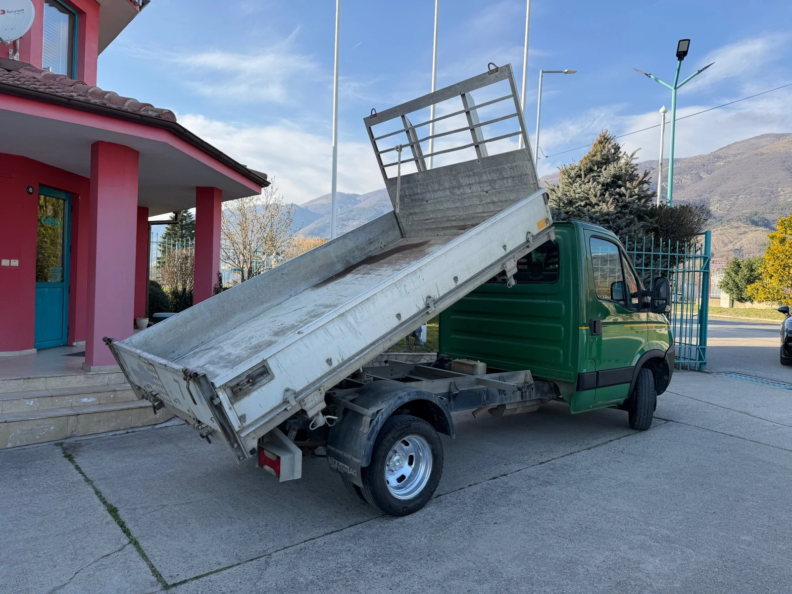 Iveco Daily 3.0HPI* 35C15* Тристранен самосвал* 3.20 метра кош, снимка 6 - Бусове и автобуси - 53782828