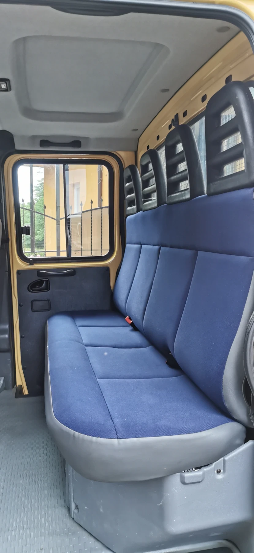 Iveco 3512 Двойна гума с кат. В, снимка 9 - Бусове и автобуси - 54812583