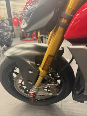 Ducati Streetfighter V2 S, снимка 3