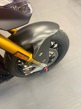 Ducati Streetfighter V2 S, снимка 12