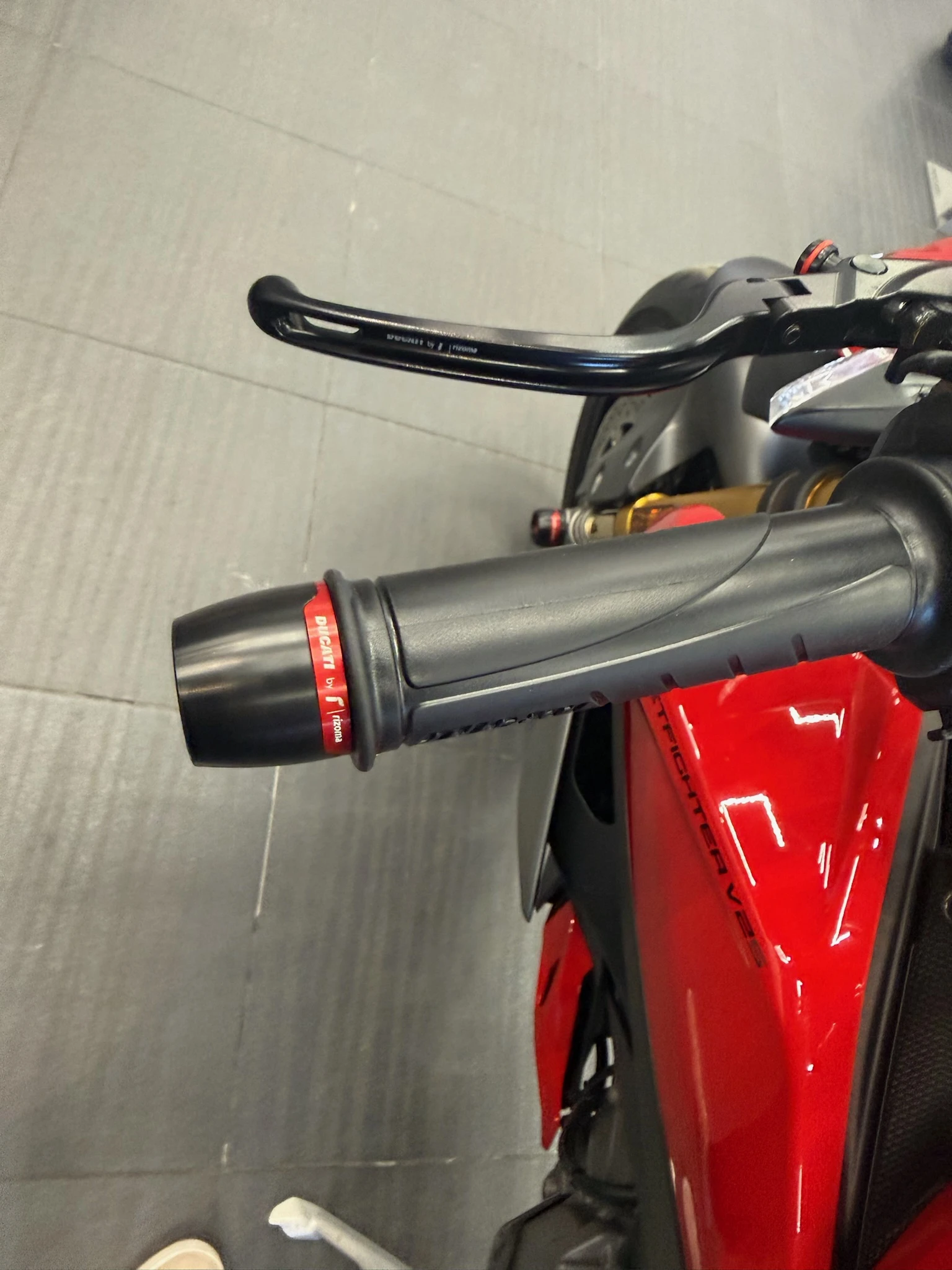 Ducati Streetfighter V2 S, снимка 5 - Мотоциклети и мототехника - 56329678