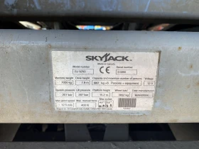 Автовишка Друга марка SkyJack SJ9250 RT, снимка 9