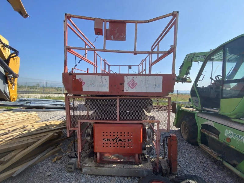 Автовишка Друга марка SkyJack SJ9250 RT, снимка 5 - Индустриална техника - 50685029