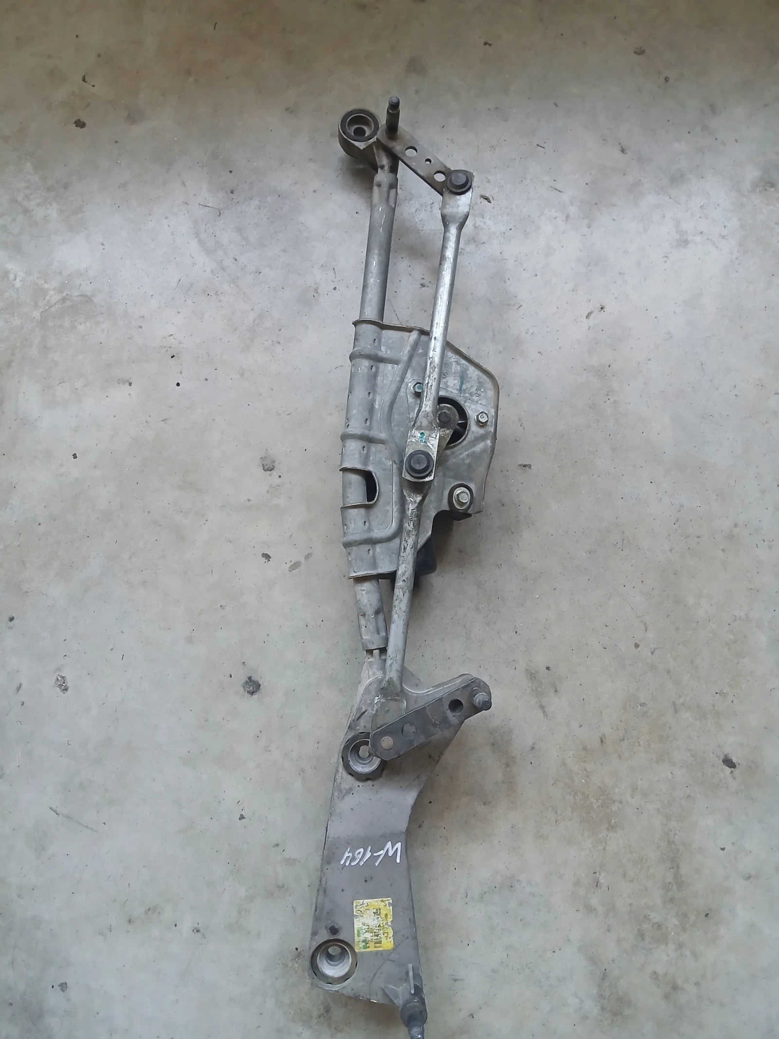 A 164 820 2442 Механизъм чистачки Mercedes ML 164 54632247