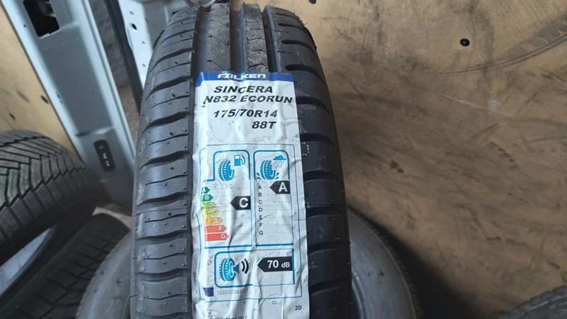 Гуми Летни 175/70R14, снимка 1 - Гуми и джанти - 28489973