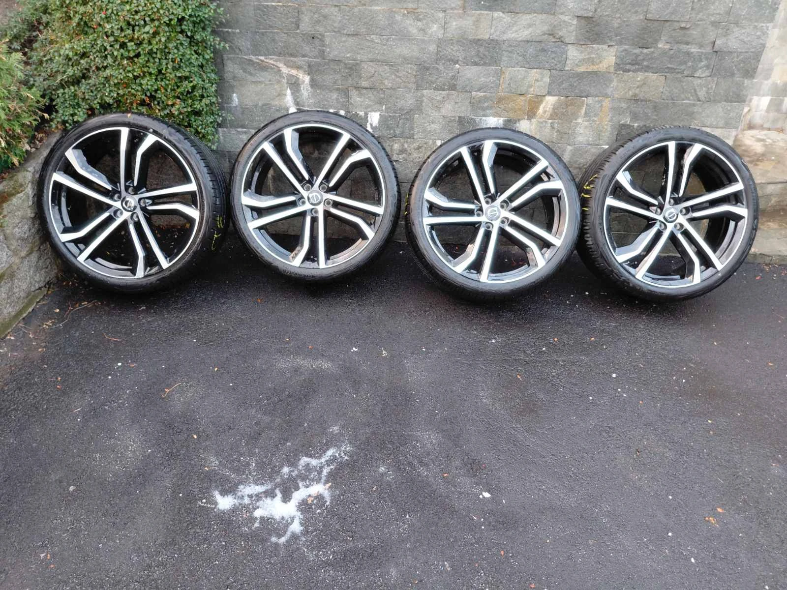 Гуми с джанти Continental 245/35R21