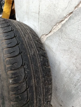 Гуми Летни 175/65R14, снимка 1 - Гуми и джанти - 48987231