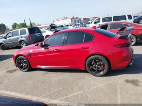 Alfa Romeo Giulia Quadrofolio С РЕГИСТРАЦИЯ & АВТО КРЕДИТ, снимка 5