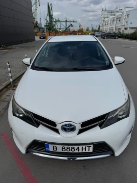 Toyota Auris 1.8 HYBRID , снимка 2