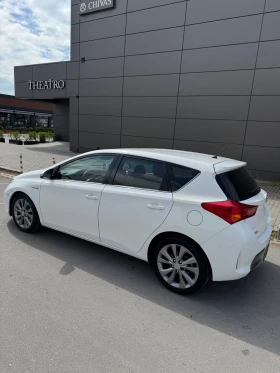 Toyota Auris 1.8 HYBRID , снимка 5