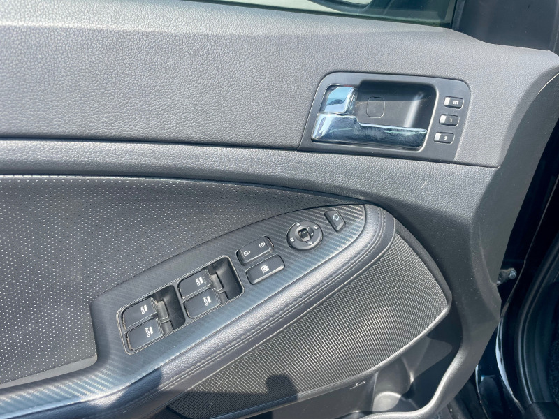 Kia Optima 1.7CRDI 16V+ кожа+ подгрев+ обдухване+ парк асист, снимка 11 - Автомобили и джипове - 41526403