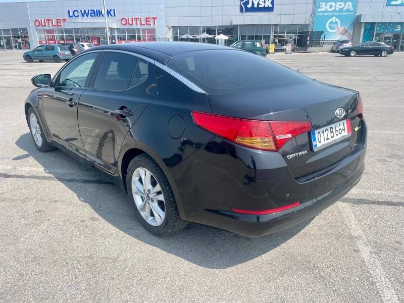 Kia Optima 1.7CRDI 16V+ кожа+ подгрев+ обдухване+ парк асист, снимка 5 - Автомобили и джипове - 41526403