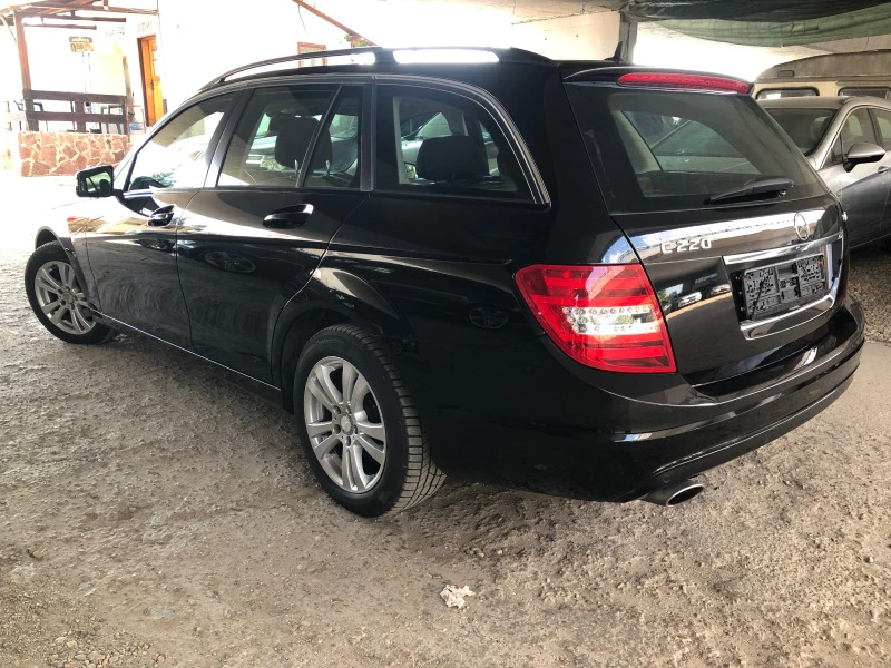 Mercedes-Benz C 220, снимка 10 - Автомобили и джипове - 46682686