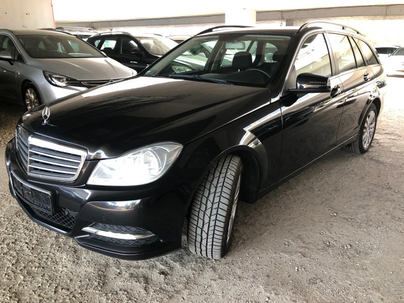 Mercedes-Benz C 220, снимка 2 - Автомобили и джипове - 46682686