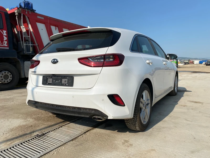 Kia Ceed Exclusive , снимка 5 - Автомобили и джипове - 48497243