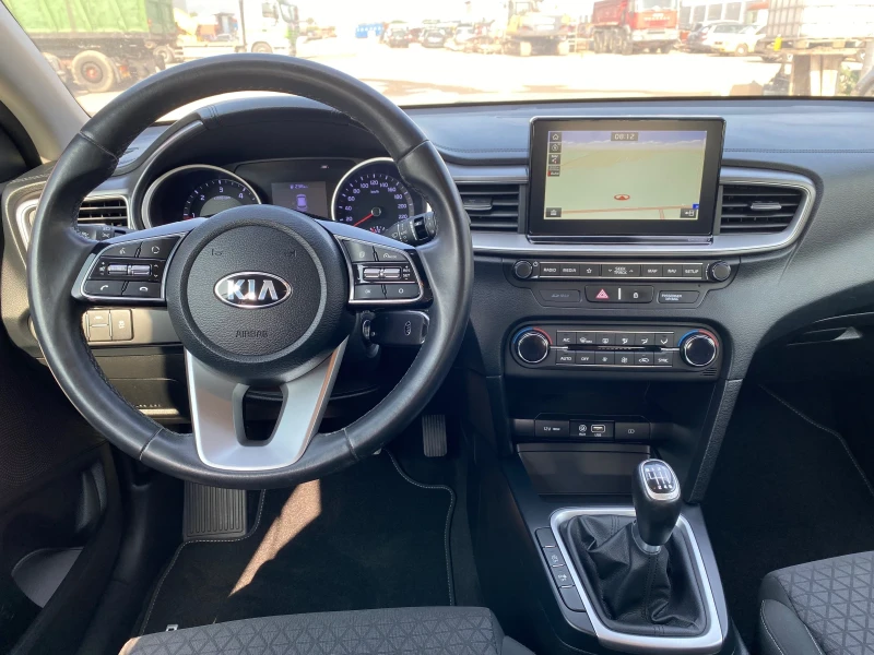 Kia Ceed Exclusive , снимка 8 - Автомобили и джипове - 48497243