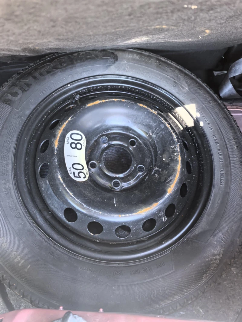 Renault Captur 1.3i, снимка 17 - Автомобили и джипове - 51225510