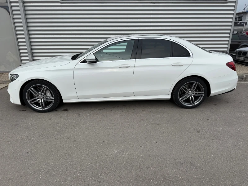 Mercedes-Benz E 220 AMG Optic+ 9Gtronic+ BlueTec+ Full Led+ Navi+ Подг, снимка 2 - Автомобили и джипове - 52686042