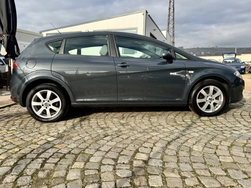 Seat Leon 1.6, снимка 6 - Автомобили и джипове - 52771835