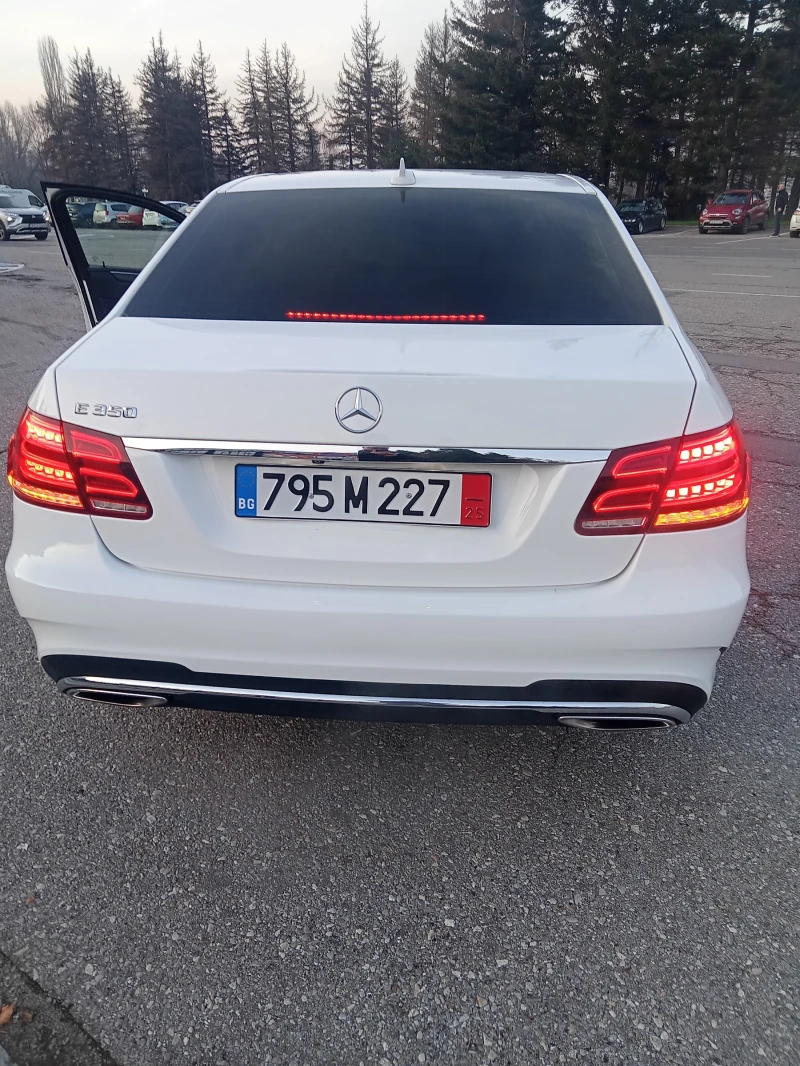Mercedes-Benz E 350 CGI, снимка 5 - Автомобили и джипове - 53071473
